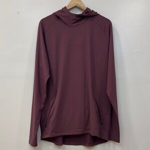 Men's Crewneck Sweater in Burgundy